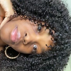 Meet your Posher, Sam